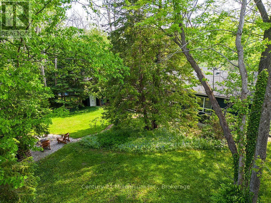 111 Patricia Drive, Blue Mountains, Ontario  L9Y 0P1 - Photo 10 - X12219636