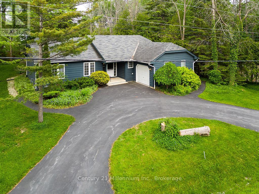 111 Patricia Drive, Blue Mountains, Ontario  L9Y 0P1 - Photo 2 - X12219636