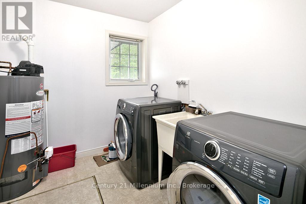 111 Patricia Drive, Blue Mountains, Ontario  L9Y 0P1 - Photo 26 - X12219636