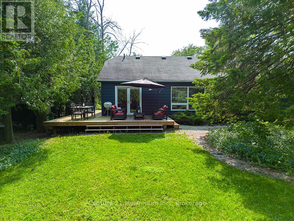 111 Patricia Drive, Blue Mountains, Ontario  L9Y 0P1 - Photo 3 - X12219636