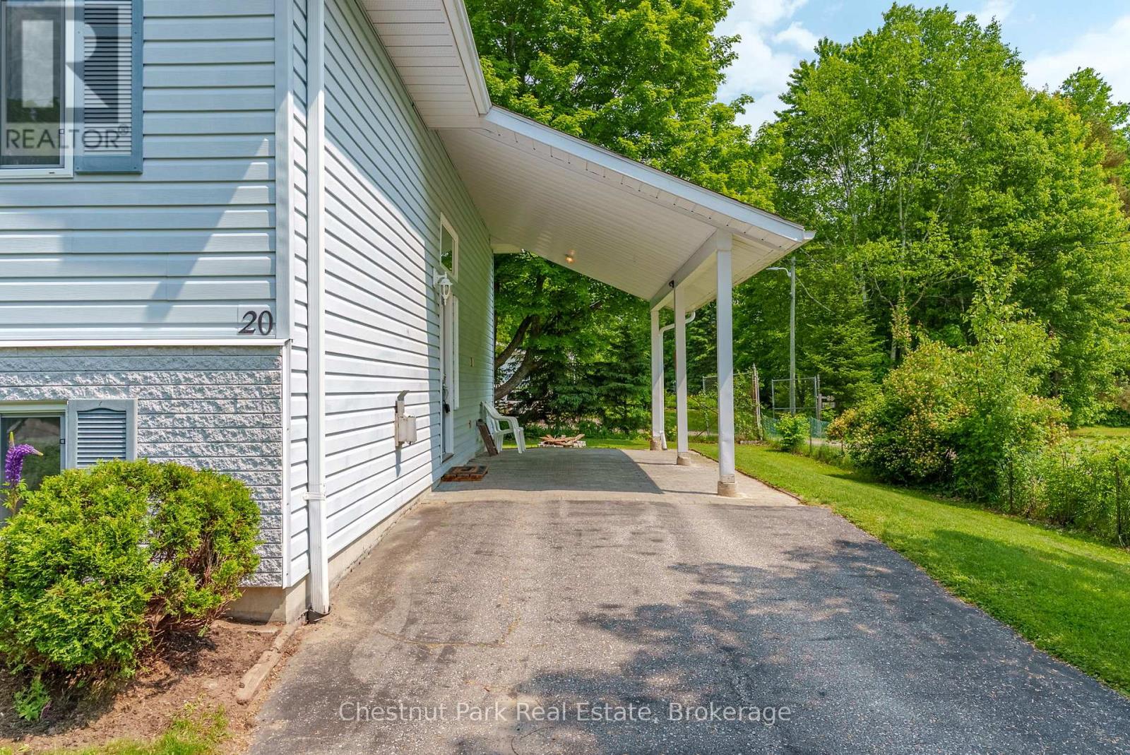 20 Hilltop Drive, Huntsville, Ontario  P1H 1C5 - Photo 33 - X12219671
