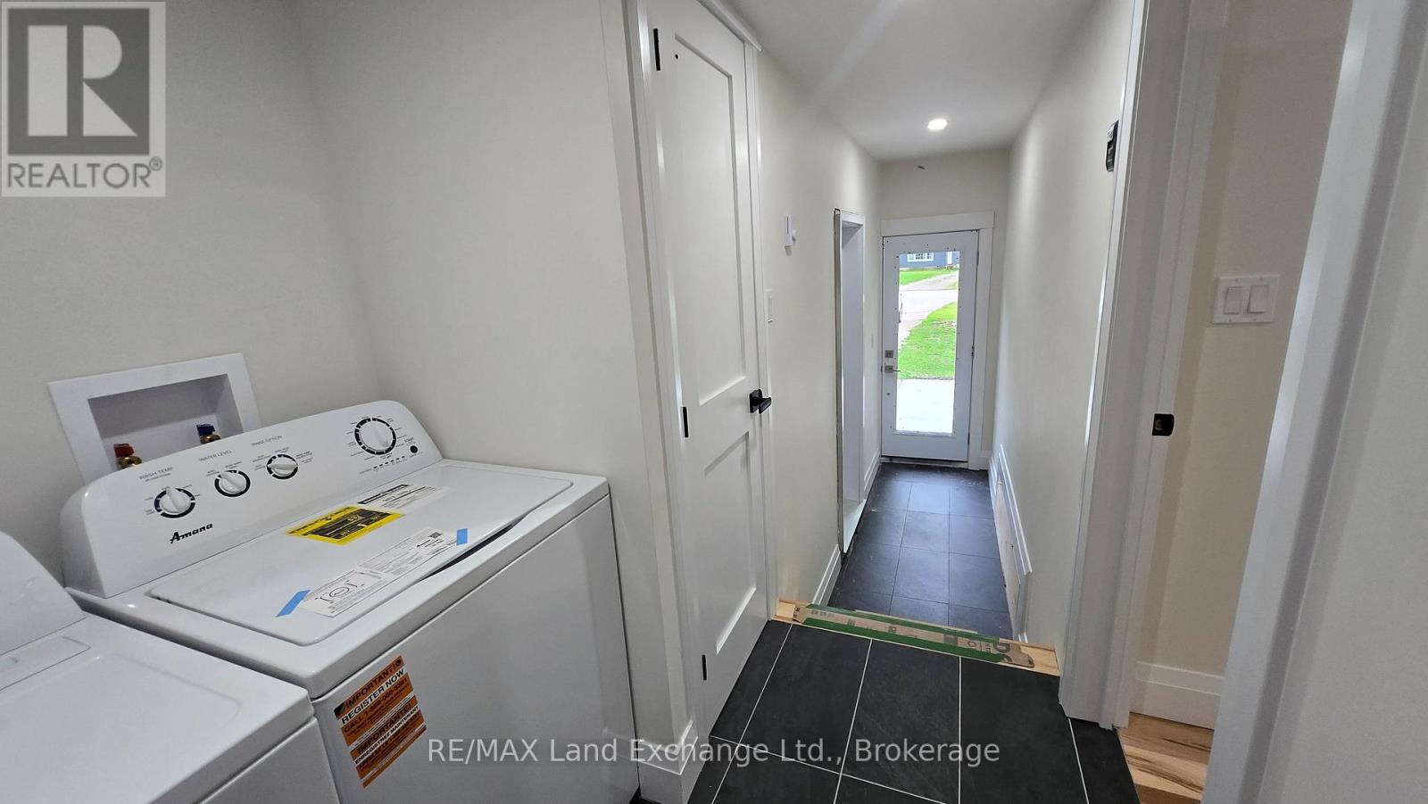 325 Ojibwa Trail, Huron-Kinloss, Ontario  N0G 2R0 - Photo 11 - X12219792