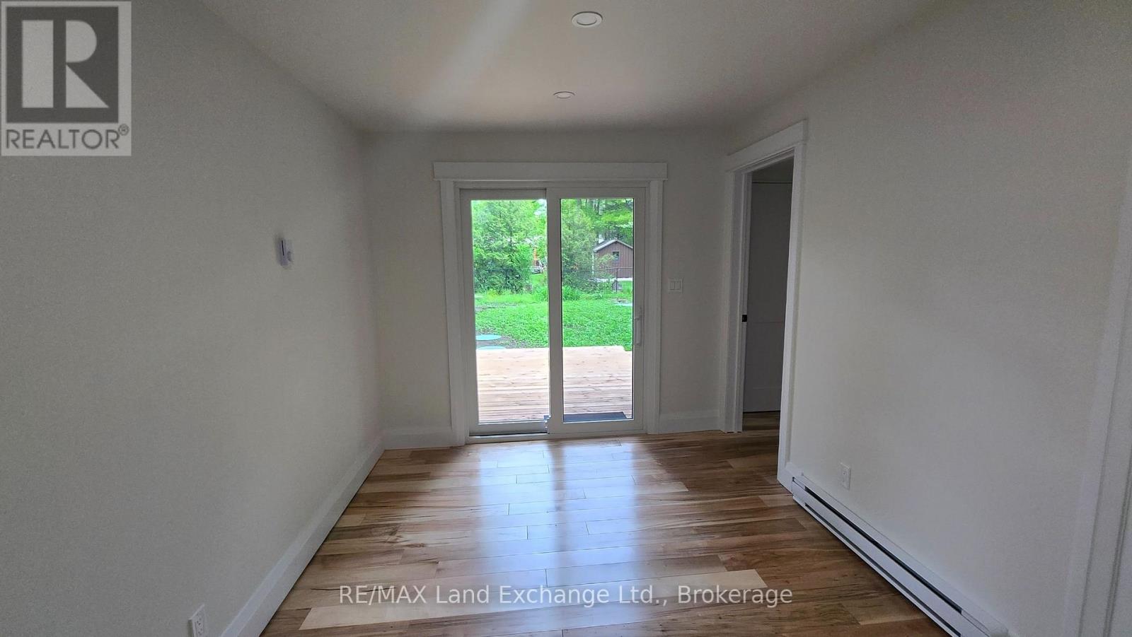 325 Ojibwa Trail, Huron-Kinloss, Ontario  N0G 2R0 - Photo 4 - X12219792