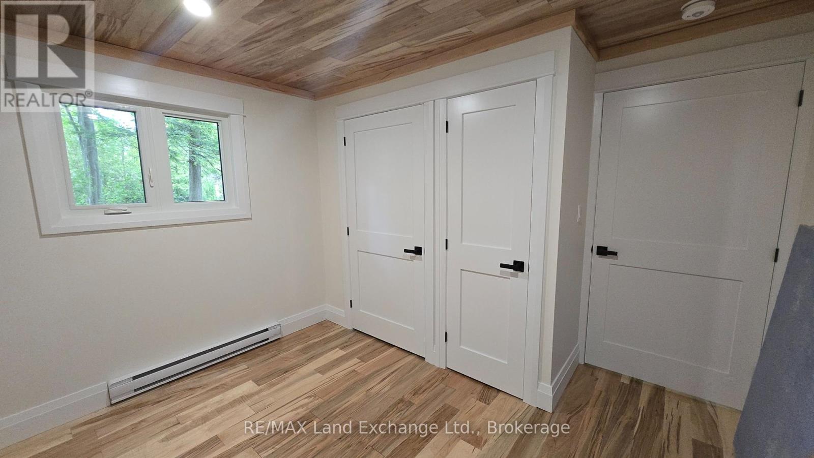 325 Ojibwa Trail, Huron-Kinloss, Ontario  N0G 2R0 - Photo 6 - X12219792