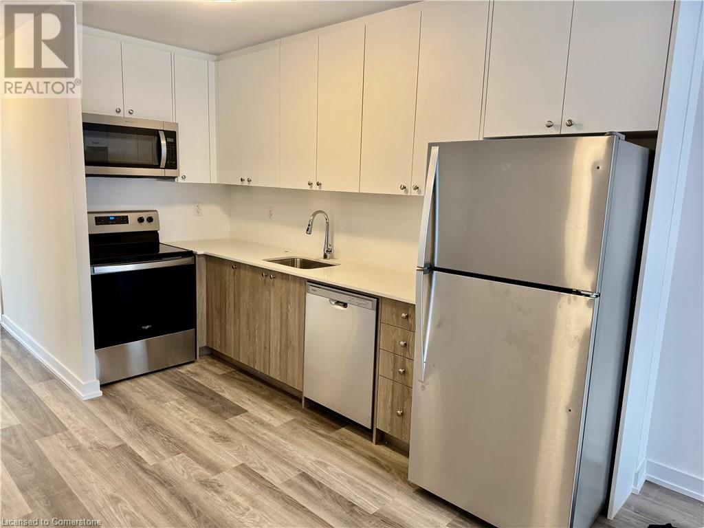 40 Palace Street Unit# L24, Kitchener, Ontario  N2E 0L2 - Photo 3 - 40741191