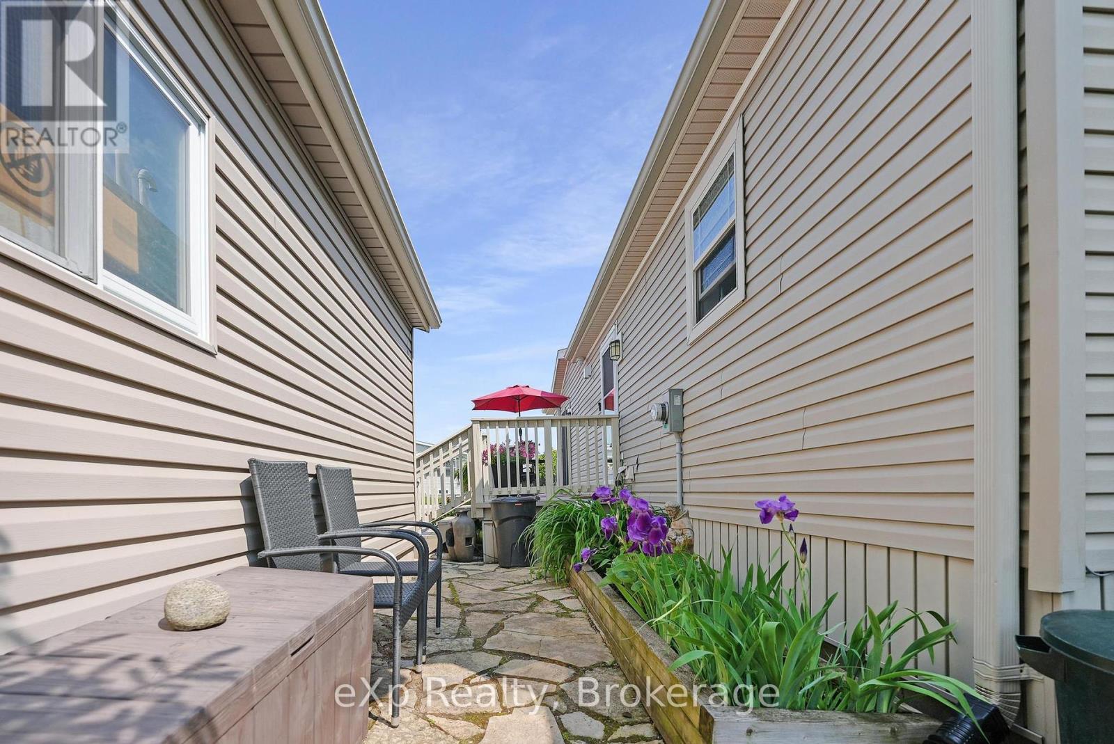 53 Creekside Circle, Kawartha Lakes, Ontario  K0M 1L0 - Photo 31 - X12219898