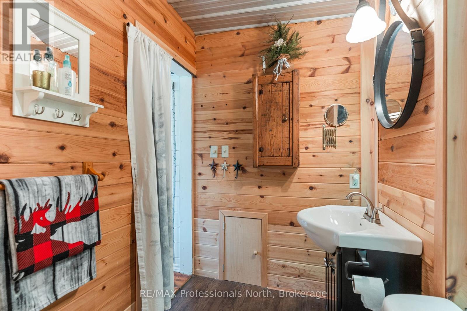 1065 Shaded Water Trail, Minden Hills, Ontario  K0M 2K0 - Photo 13 - X12219900