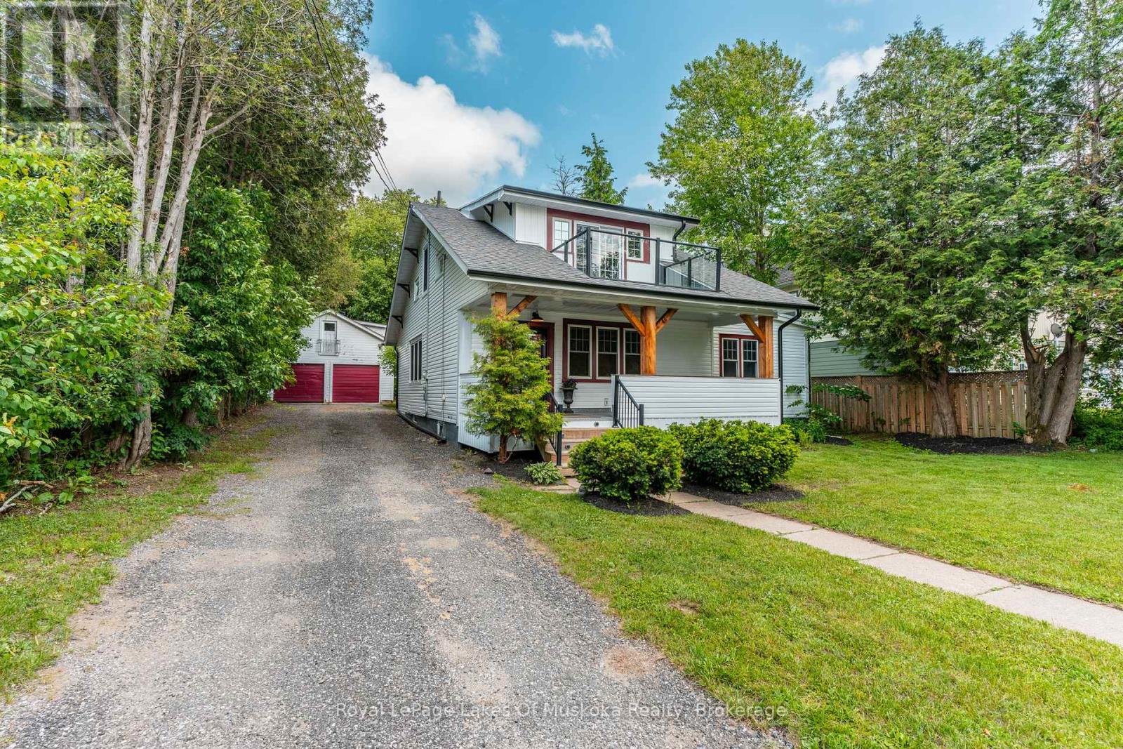 8 North Road, Lake Of Bays, Ontario  P0B 1A0 - Photo 1 - X12219922