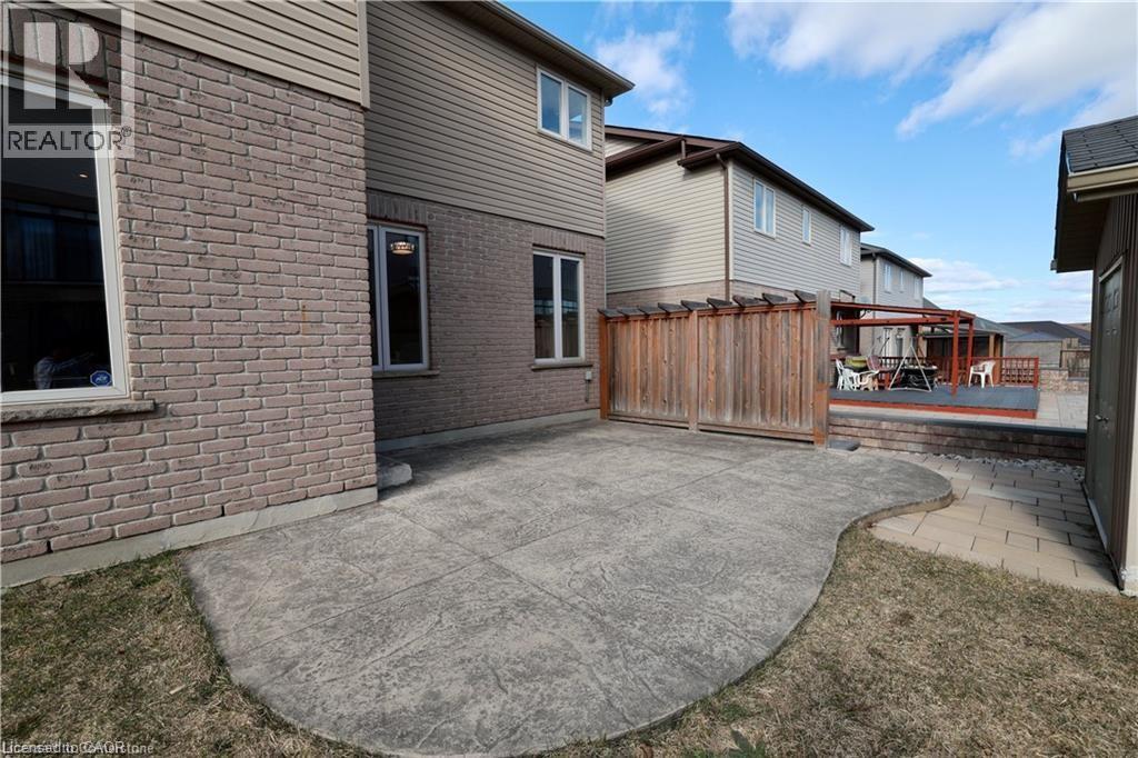 341 Zeller Drive, Kitchener, Ontario  N2A 0B2 - Photo 50 - 40741221