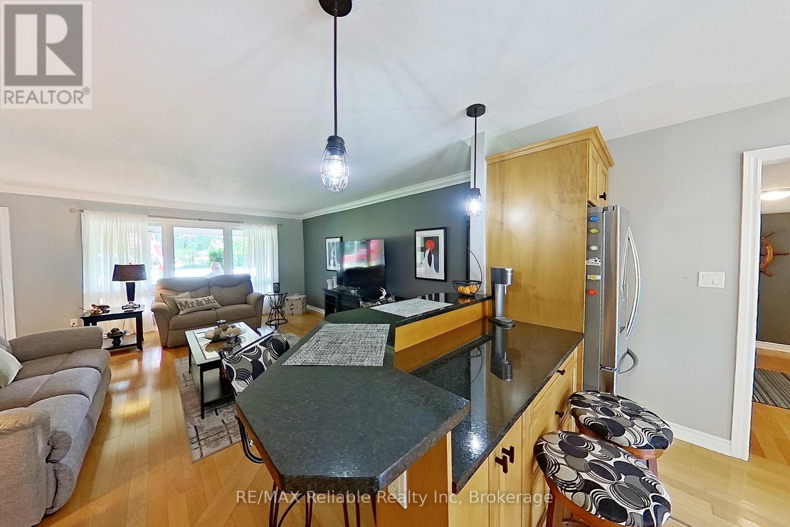 17 Louisa Street, Bluewater, Ontario  N0M 1G0 - Photo 14 - X12219971