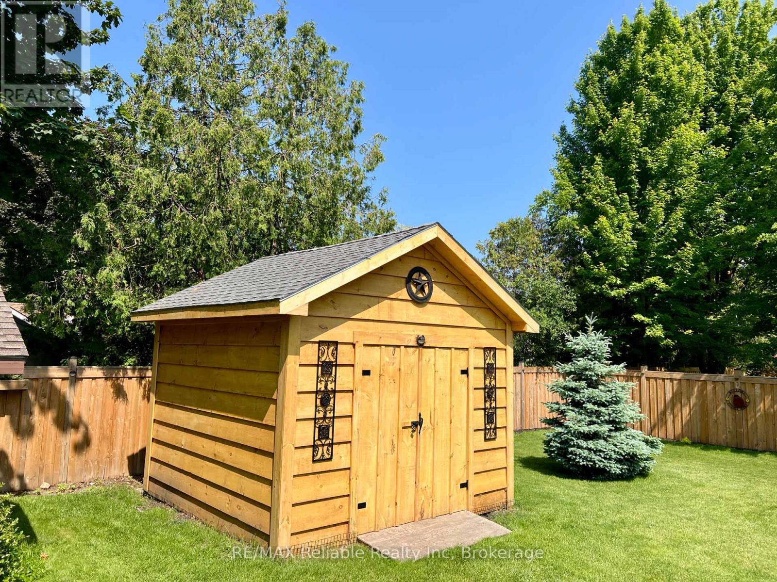 17 Louisa Street, Bluewater, Ontario  N0M 1G0 - Photo 41 - X12219971