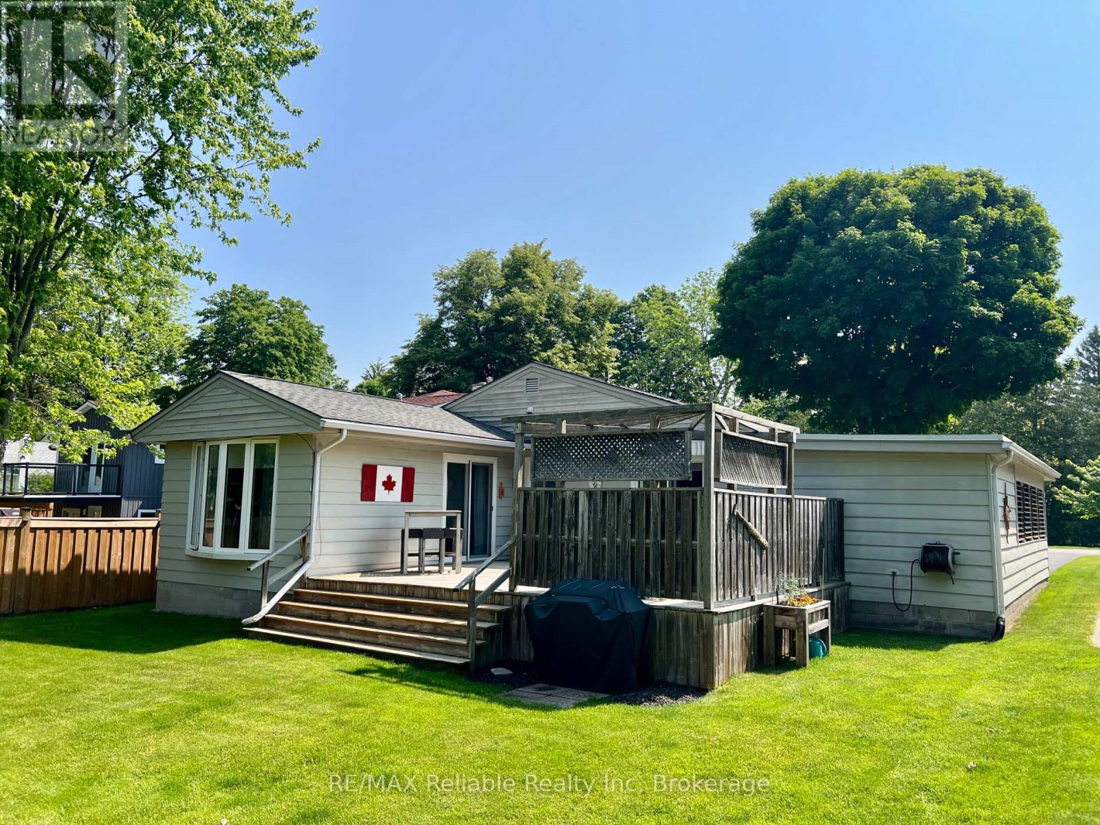 17 Louisa Street, Bluewater, Ontario  N0M 1G0 - Photo 42 - X12219971