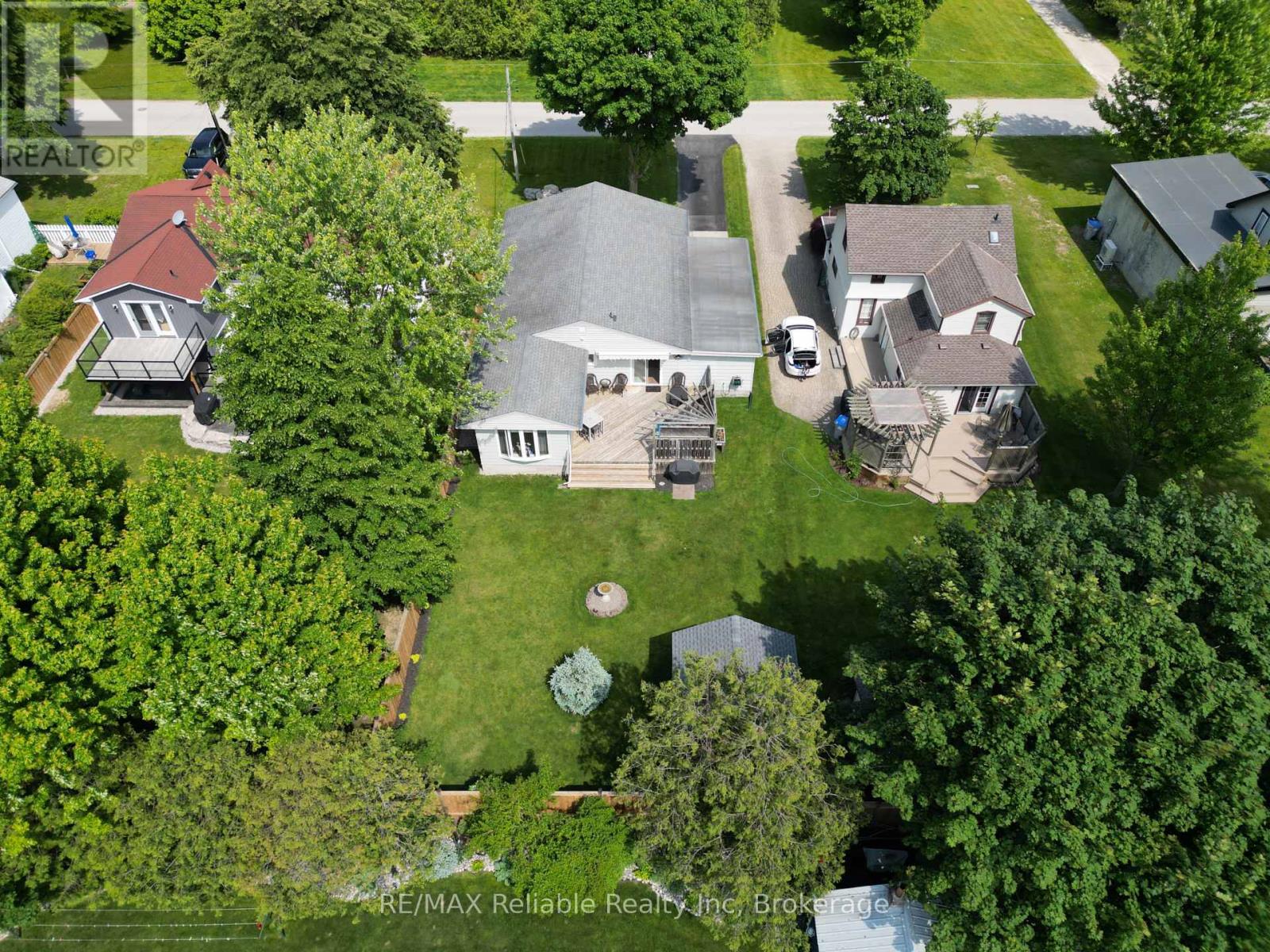 17 Louisa Street, Bluewater, Ontario  N0M 1G0 - Photo 8 - X12219971