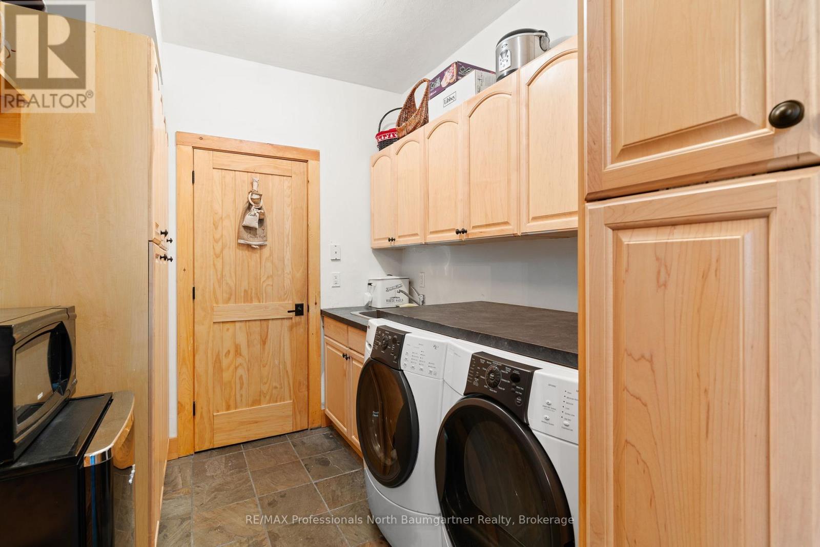 2455 Blairhampton Road, Minden Hills, Ontario  K0M 2K0 - Photo 25 - X12219995