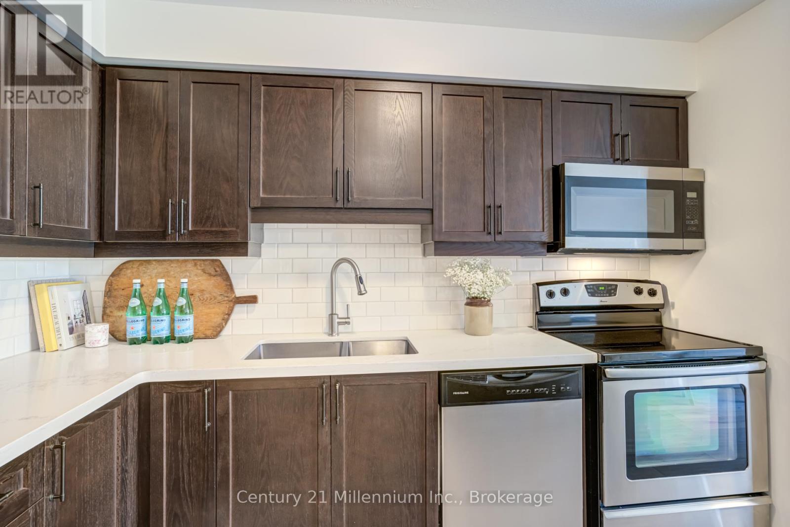 37 Silver Glen Boulevard, Collingwood, Ontario  L9Y 0G9 - Photo 8 - S12220232