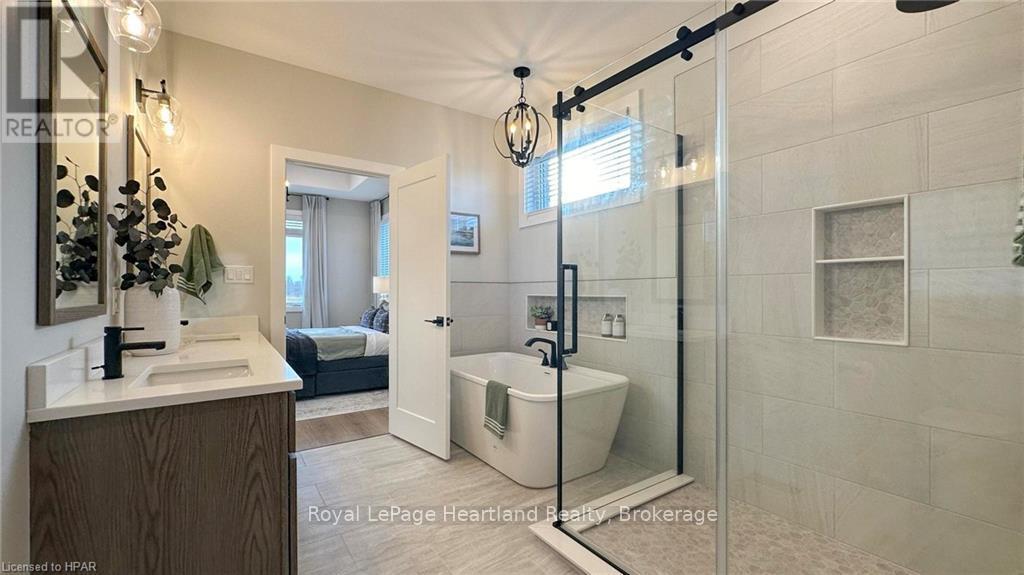 171 Kingfisher Lane, Goderich, Ontario  N7A 0C8 - Photo 23 - X12220318