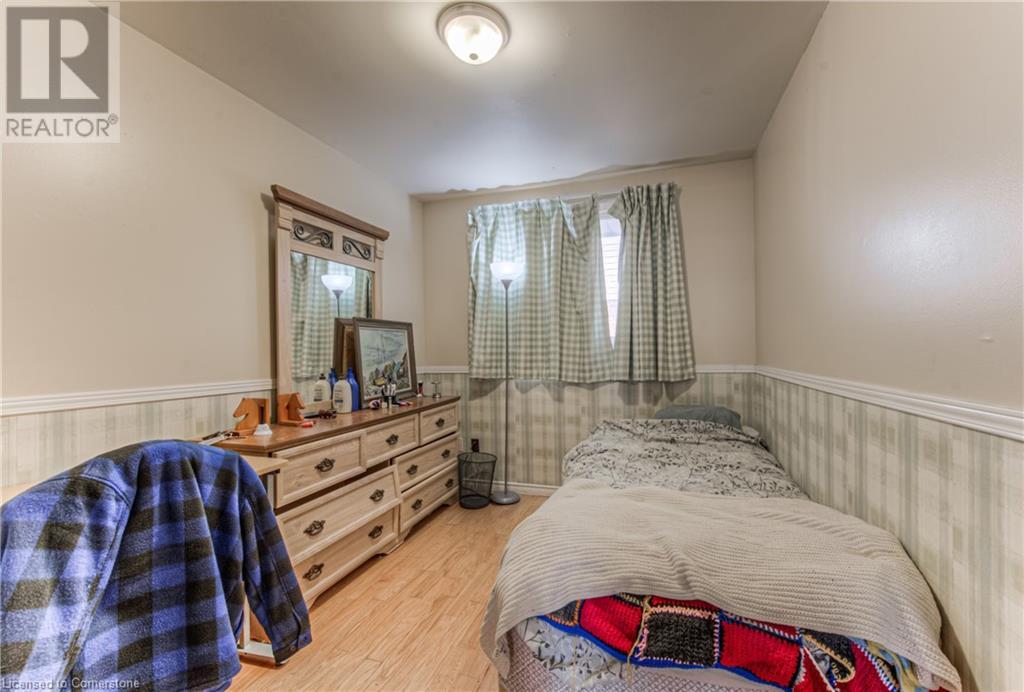 553 Teakwood Drive, Waterloo, Ontario  N2L 4L5 - Photo 10 - 40741045