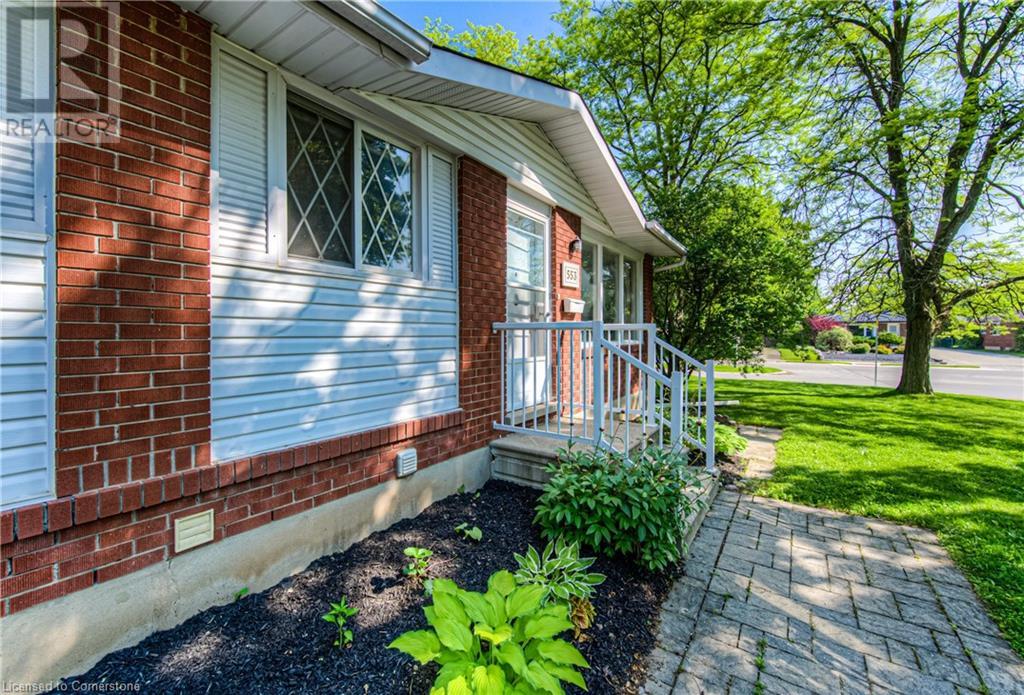 553 Teakwood Drive, Waterloo, Ontario  N2L 4L5 - Photo 26 - 40741045
