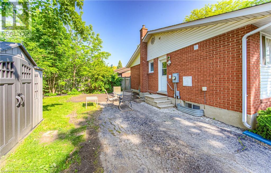 553 Teakwood Drive, Waterloo, Ontario  N2L 4L5 - Photo 27 - 40741045