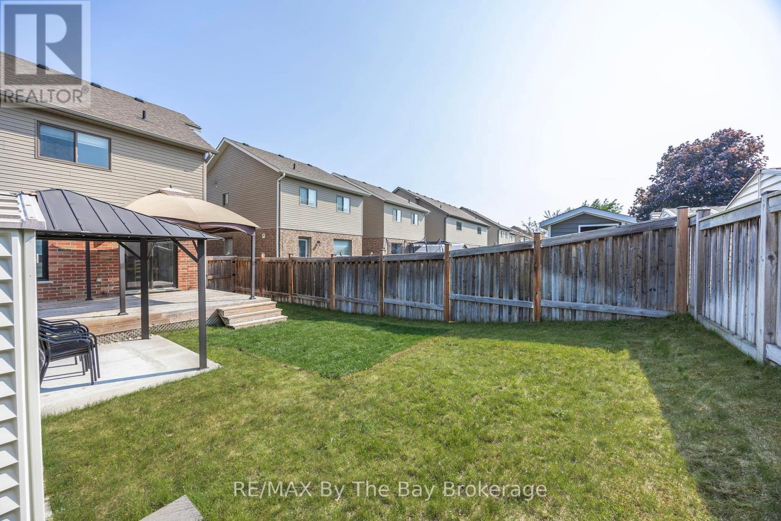 182 Banting Crescent, Essa, Ontario  L0M 1B6 - Photo 26 - N12220828
