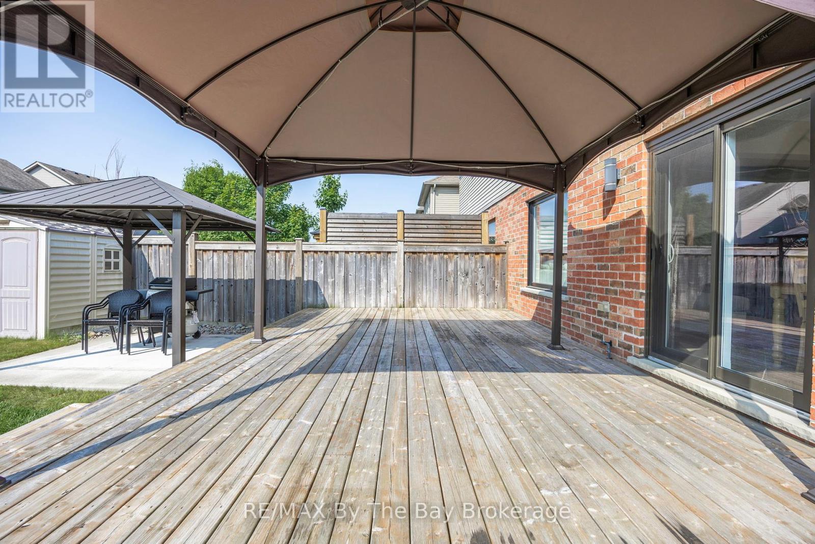 182 Banting Crescent, Essa, Ontario  L0M 1B6 - Photo 28 - N12220828