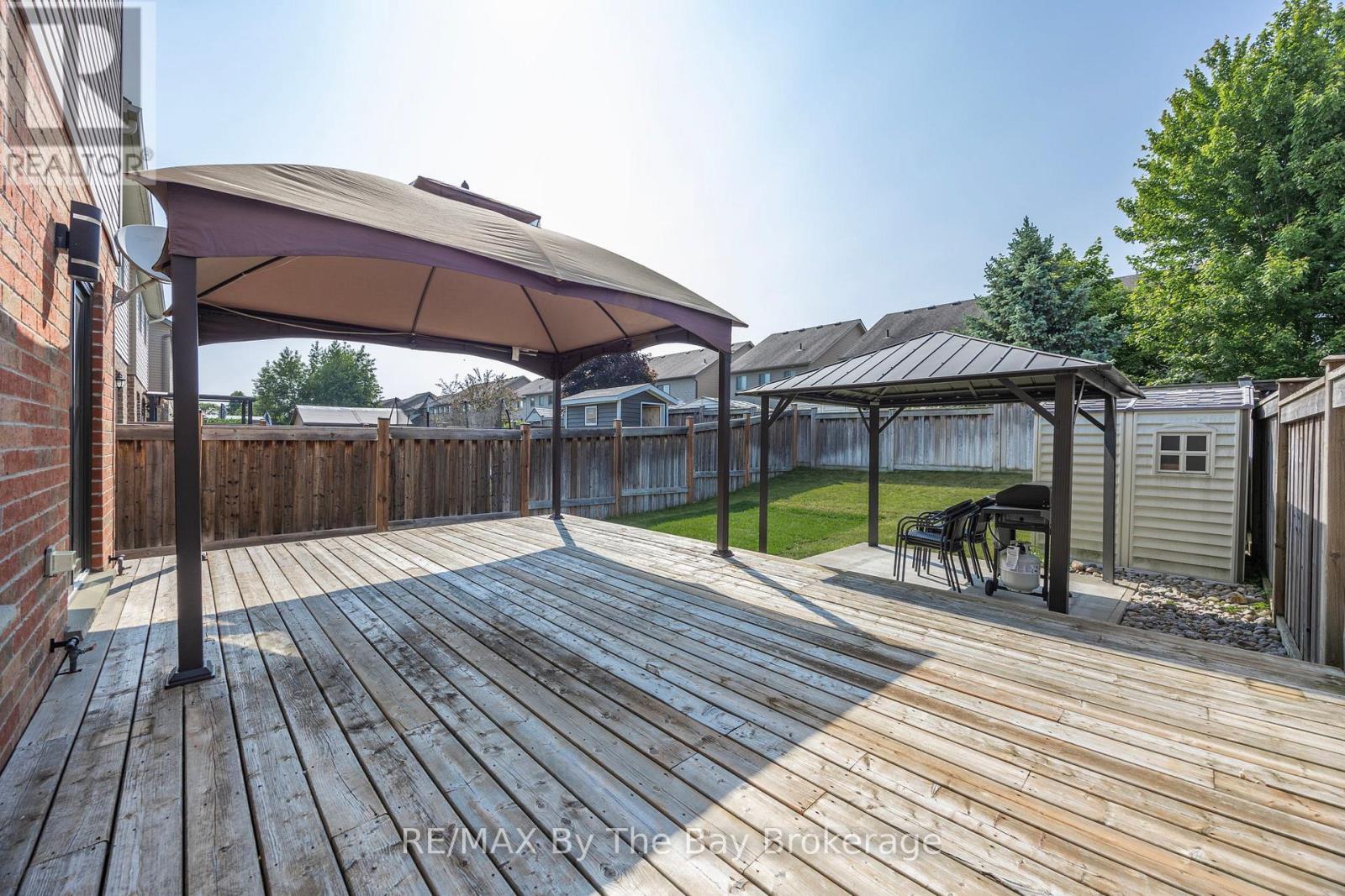 182 Banting Crescent, Essa, Ontario  L0M 1B6 - Photo 29 - N12220828
