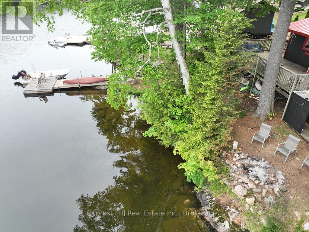 1293 Causeway Drive, Algonquin Highlands, Ontario  P0A 1E0 - Photo 11 - X12220894