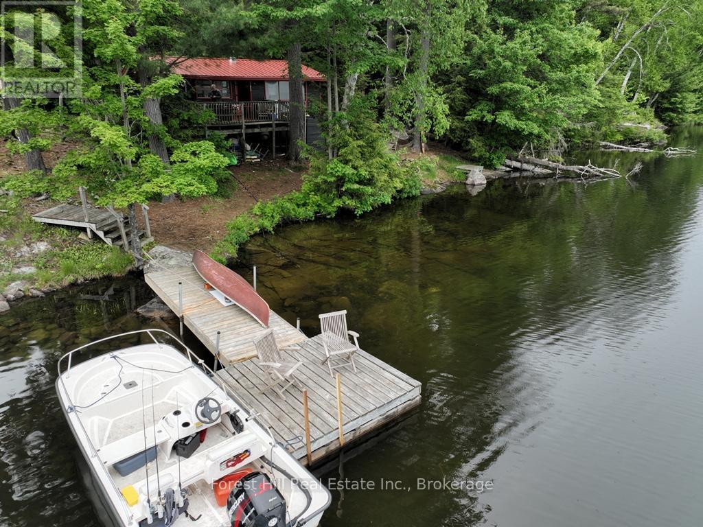 1293 Causeway Drive, Algonquin Highlands, Ontario  P0A 1E0 - Photo 18 - X12220894