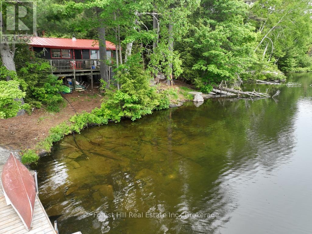 1293 Causeway Drive, Algonquin Highlands, Ontario  P0A 1E0 - Photo 19 - X12220894