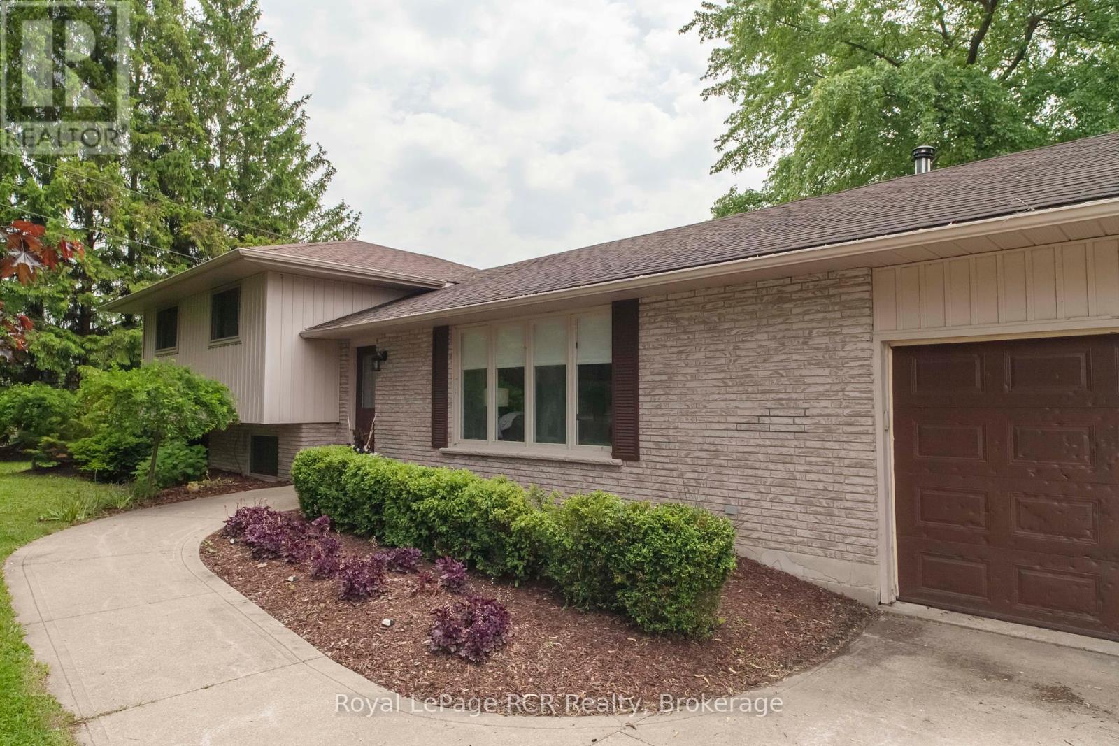 202122 21 Highway, Georgian Bluffs, Ontario  N4K 5N7 - Photo 2 - X12220957