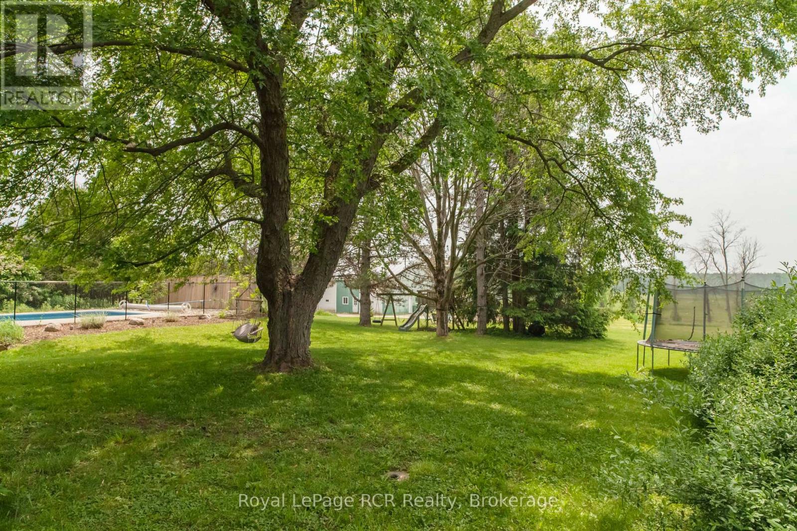 202122 21 Highway, Georgian Bluffs, Ontario  N4K 5N7 - Photo 35 - X12220957