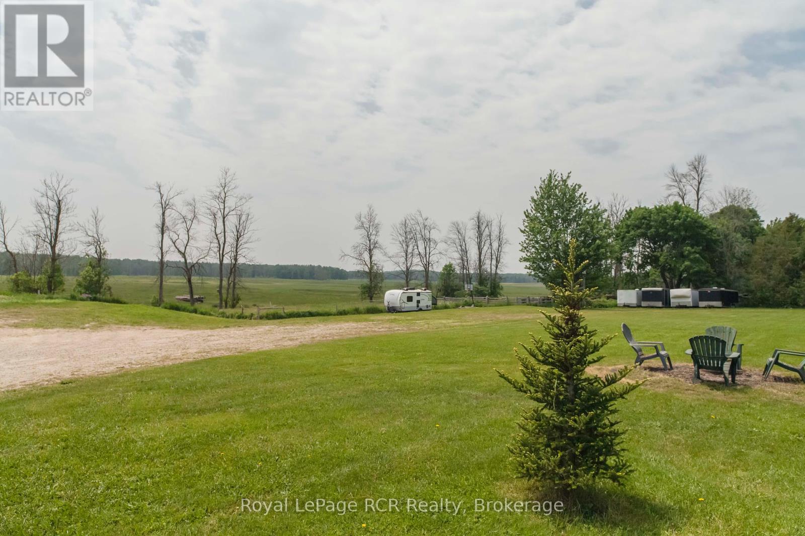 202122 21 Highway, Georgian Bluffs, Ontario  N4K 5N7 - Photo 45 - X12220957