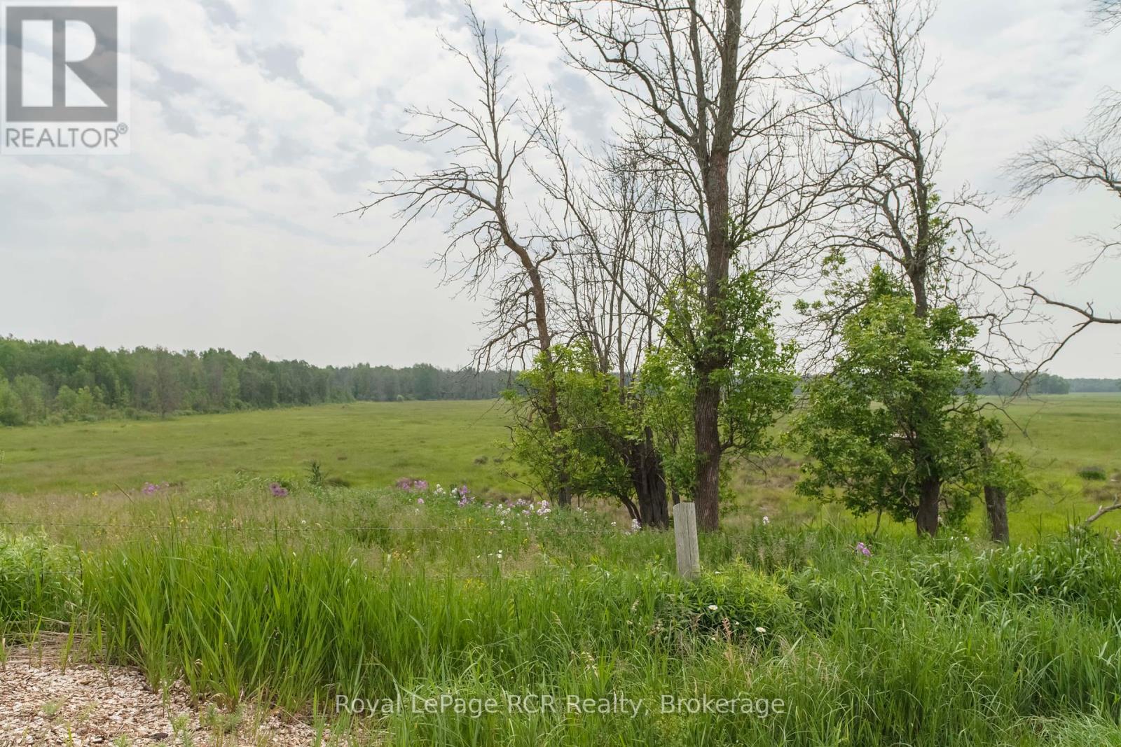 202122 21 Highway, Georgian Bluffs, Ontario  N4K 5N7 - Photo 47 - X12220957