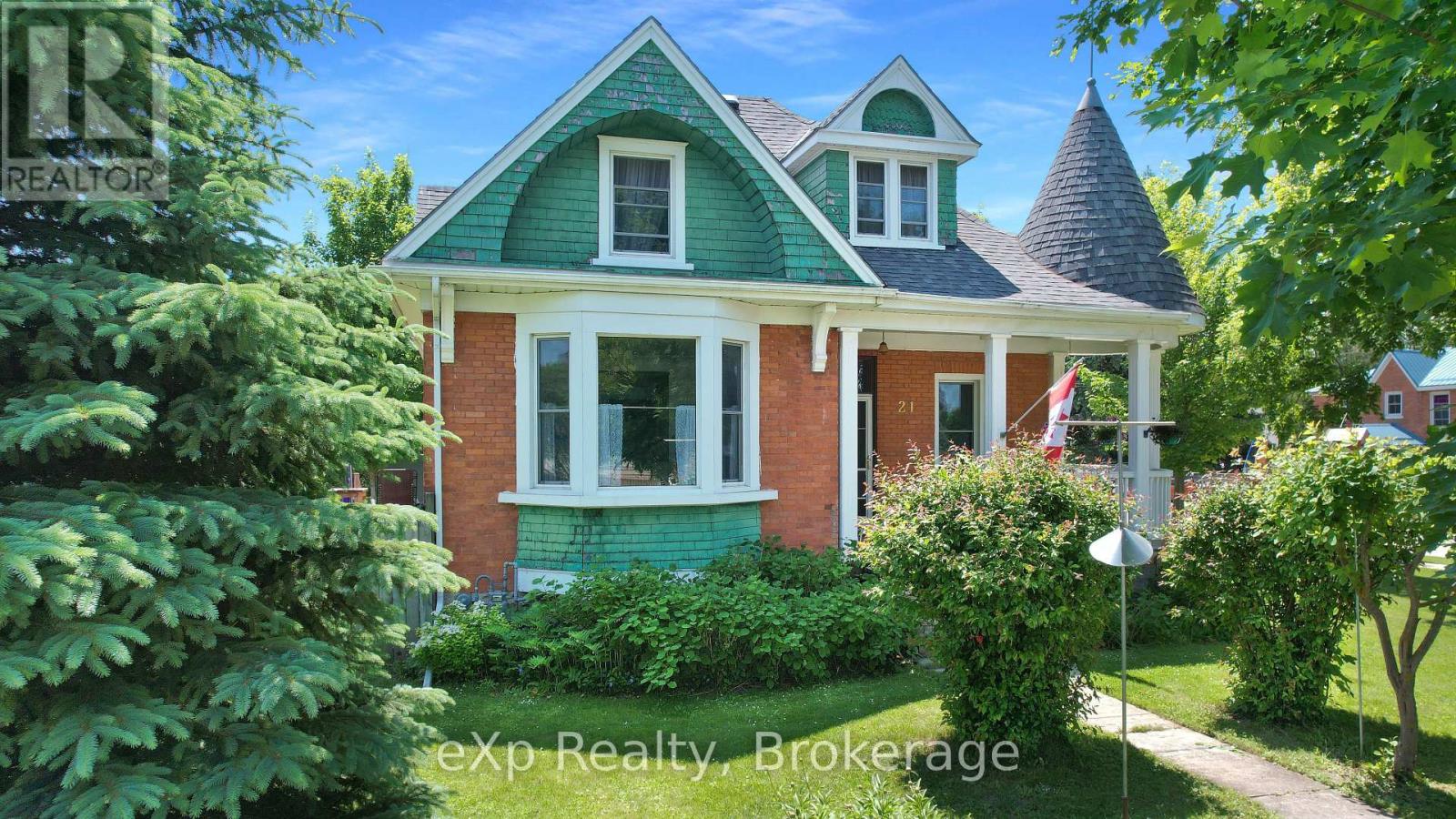 21 William Street N, Minto, Ontario  N0G 1M0 - Photo 2 - X12221004