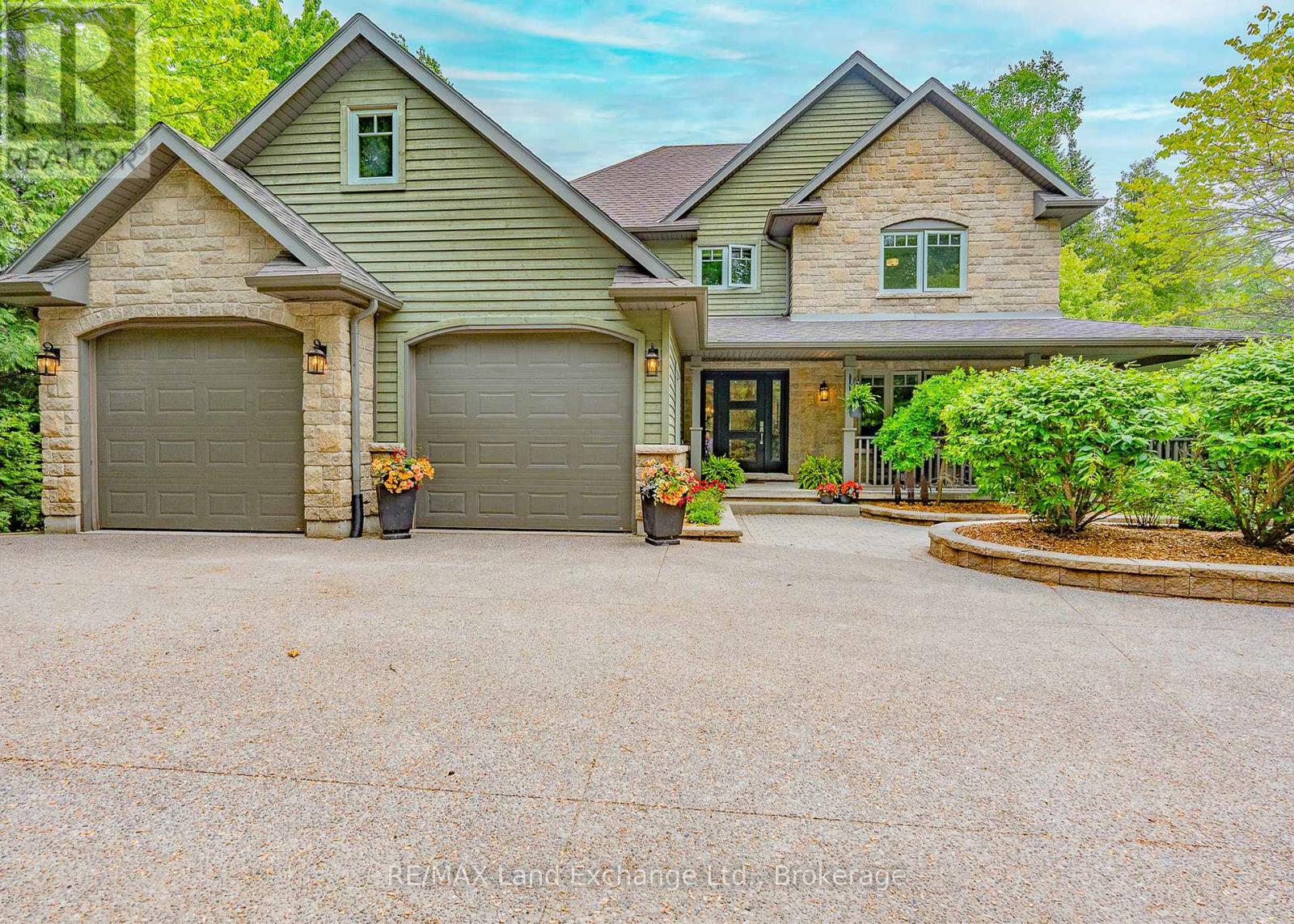 200 Trillium Drive, Saugeen Shores, Ontario  N0H 2C2 - Photo 1 - X12221028