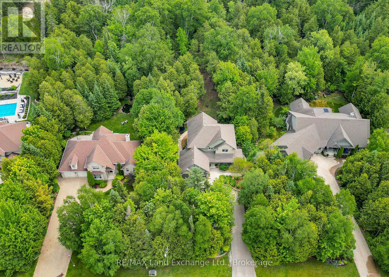 200 Trillium Drive, Saugeen Shores, Ontario  N0H 2C2 - Photo 2 - X12221028