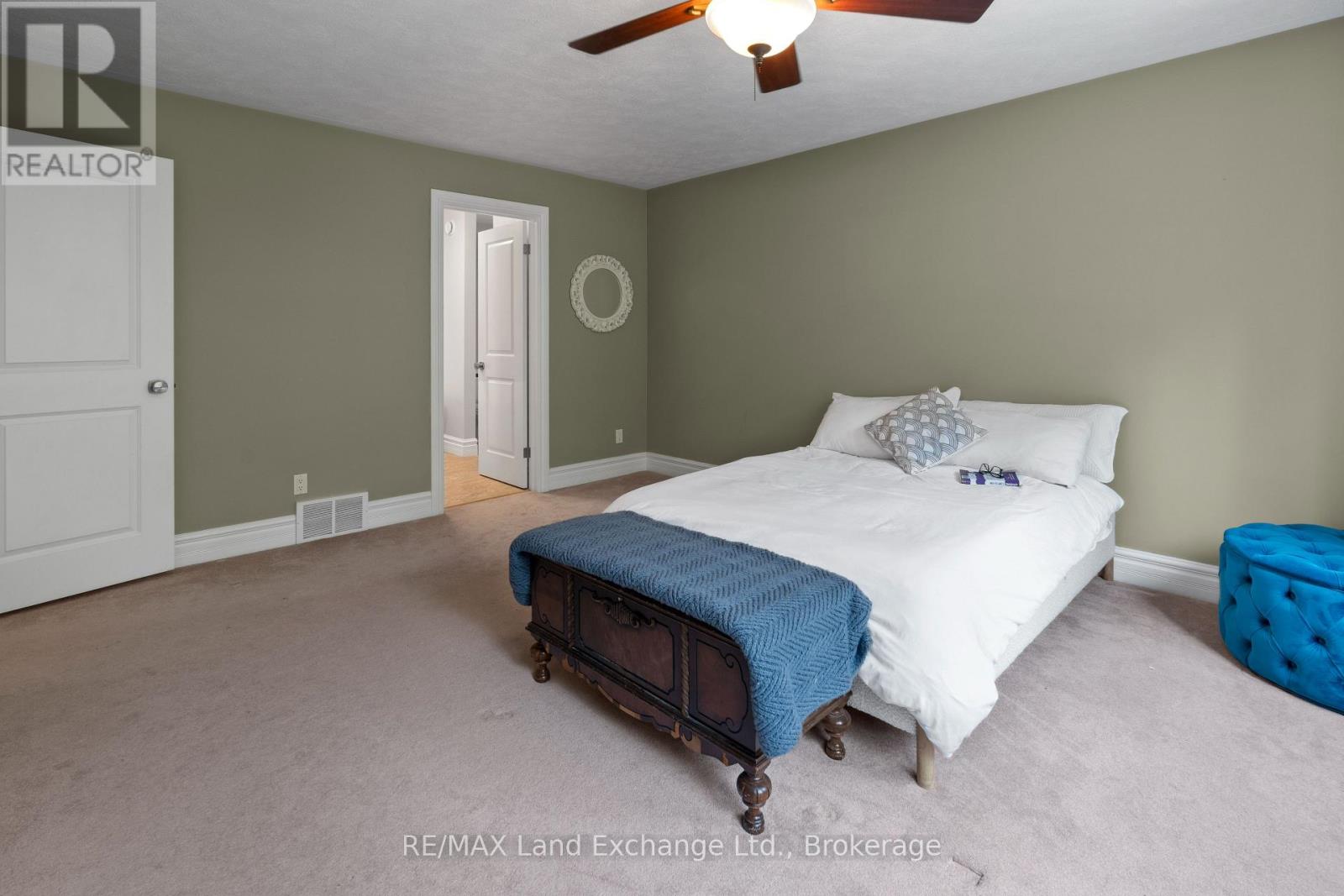 200 Trillium Drive, Saugeen Shores, Ontario  N0H 2C2 - Photo 20 - X12221028