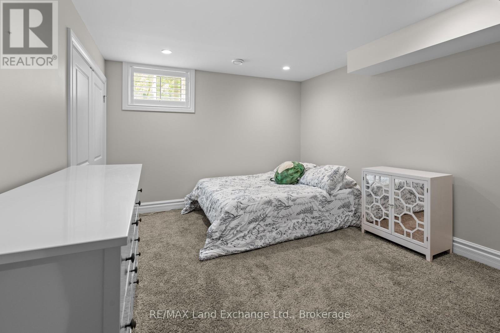 200 Trillium Drive, Saugeen Shores, Ontario  N0H 2C2 - Photo 32 - X12221028