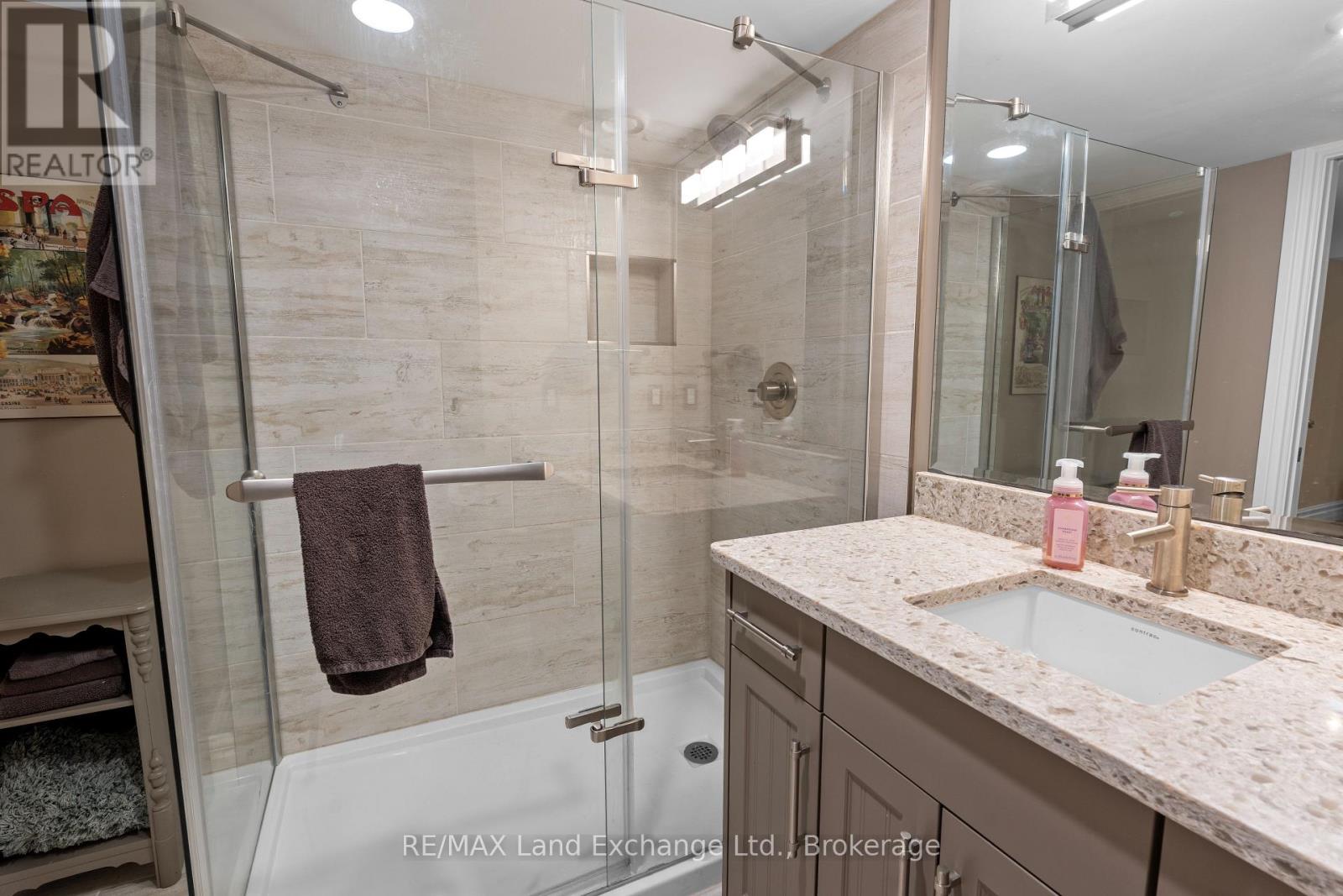 200 Trillium Drive, Saugeen Shores, Ontario  N0H 2C2 - Photo 33 - X12221028