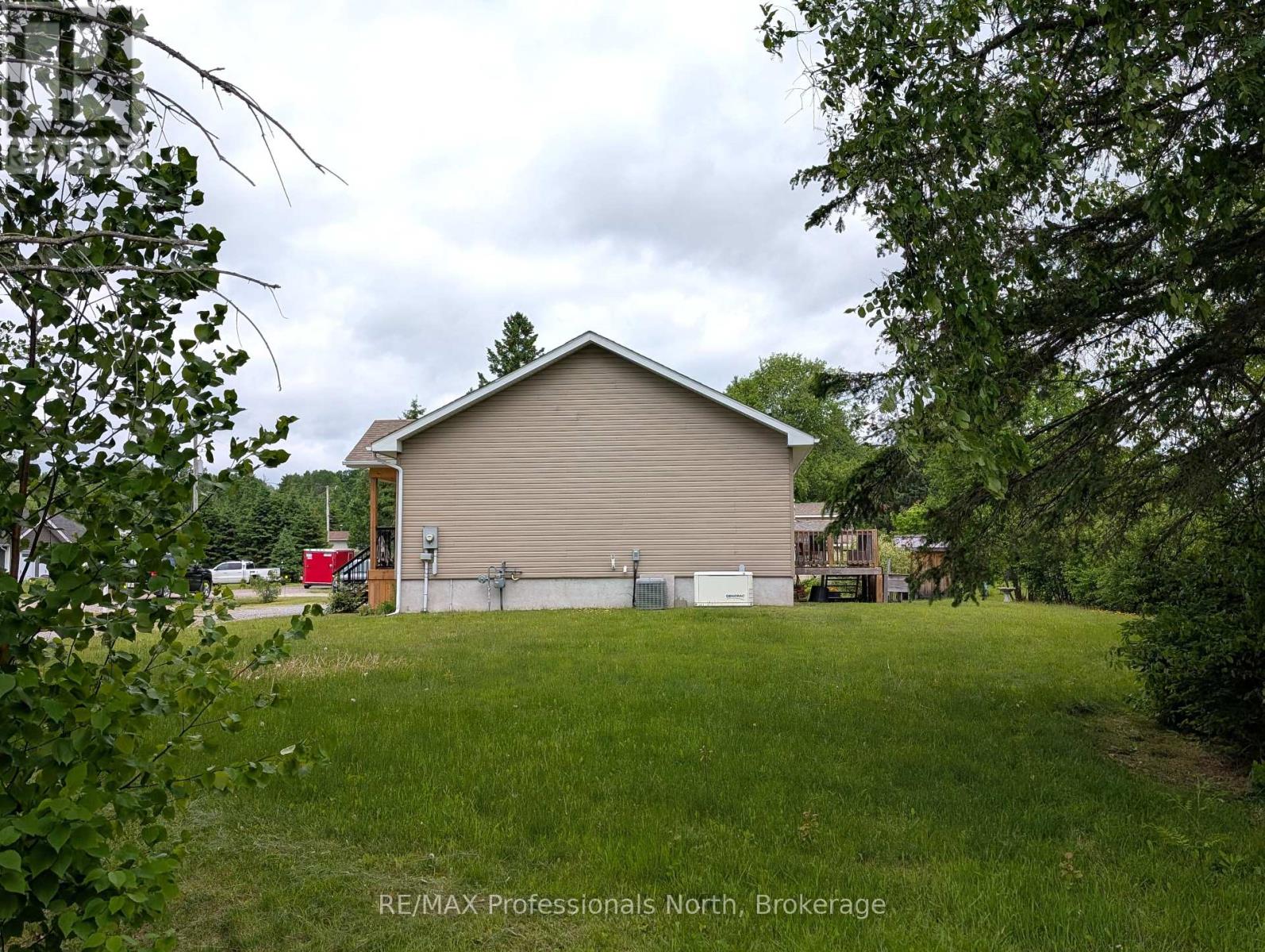 99 Cheryl Crescent, Strong, Ontario  P0A 1Z0 - Photo 2 - X12221029