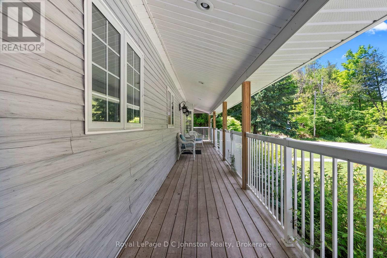 10 Mitchell Lane, Saugeen Shores, Ontario  N0H 2C1 - Photo 11 - X12221055