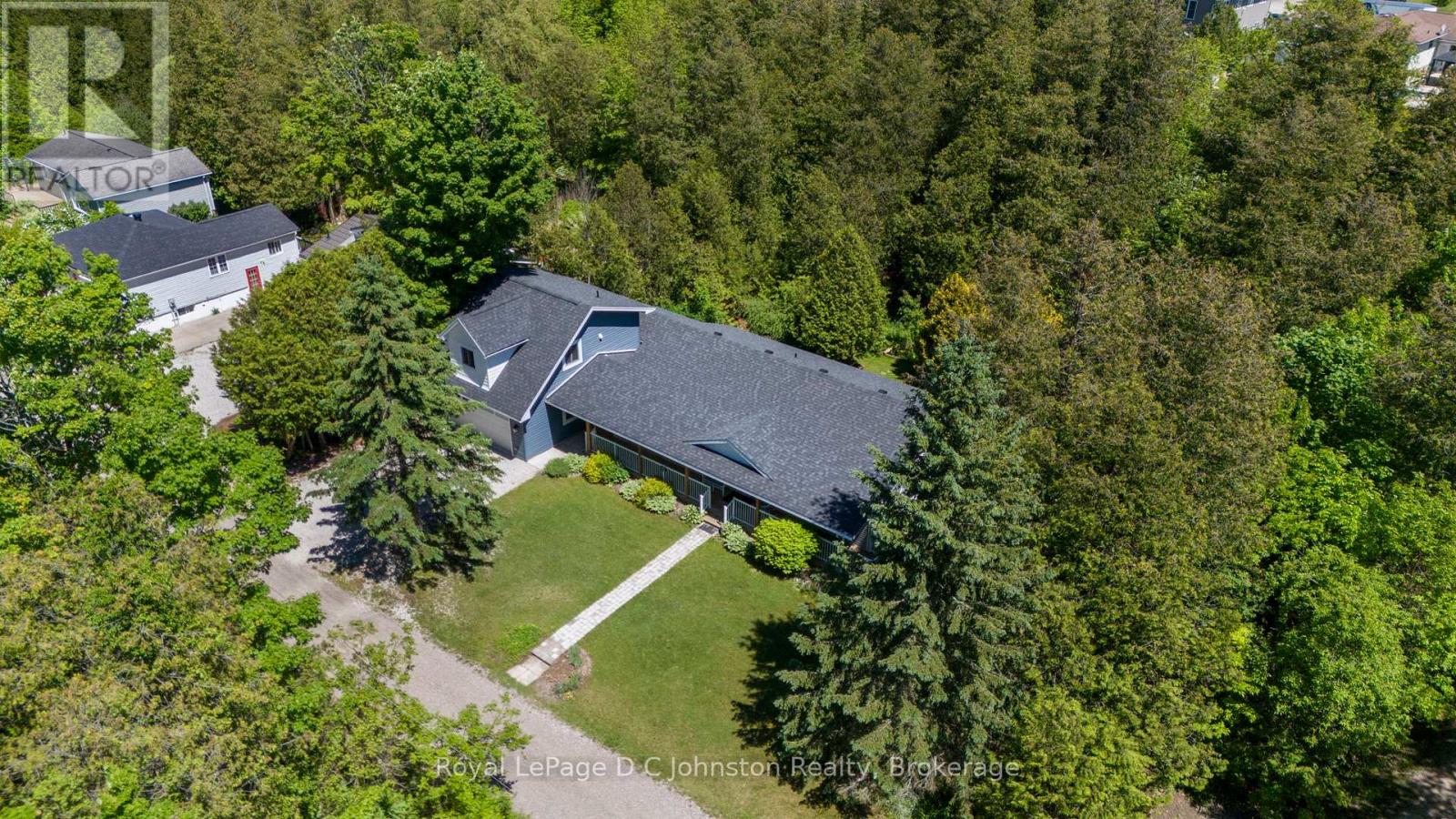 10 Mitchell Lane, Saugeen Shores, Ontario  N0H 2C1 - Photo 2 - X12221055