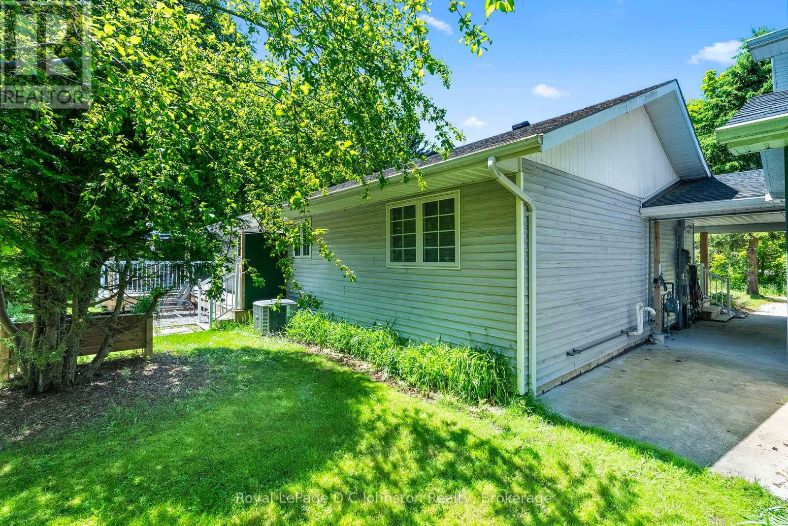 10 Mitchell Lane, Saugeen Shores, Ontario  N0H 2C1 - Photo 39 - X12221055