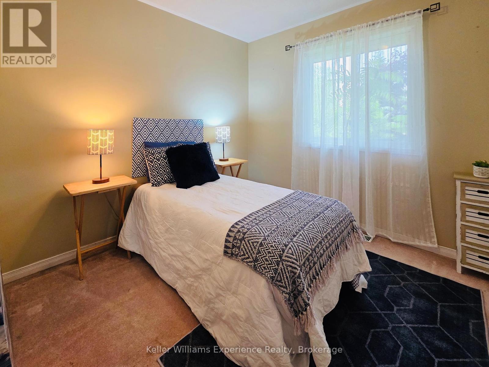 26 Walter Street, Huntsville, Ontario  P1H 1W2 - Photo 25 - X12221069