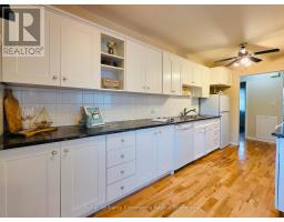 26 WALTER STREET, Huntsville, Ontario