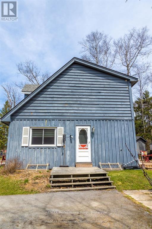 80 Invergordon Avenue, Minden Hills, Ontario  K0M 2K0 - Photo 12 - X12221096