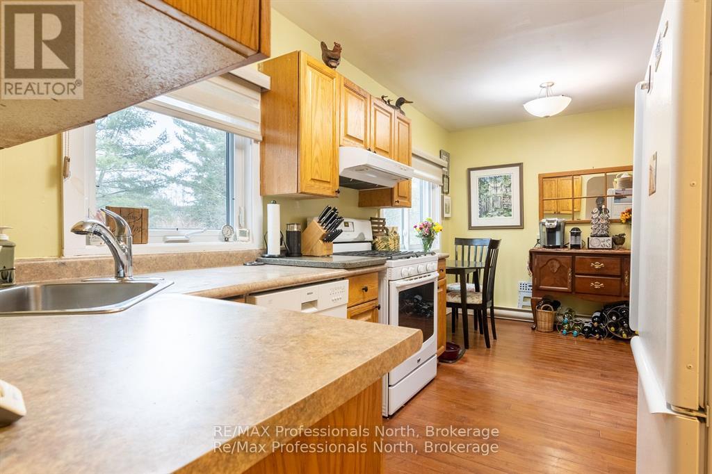 80 Invergordon Avenue, Minden Hills, Ontario  K0M 2K0 - Photo 20 - X12221096