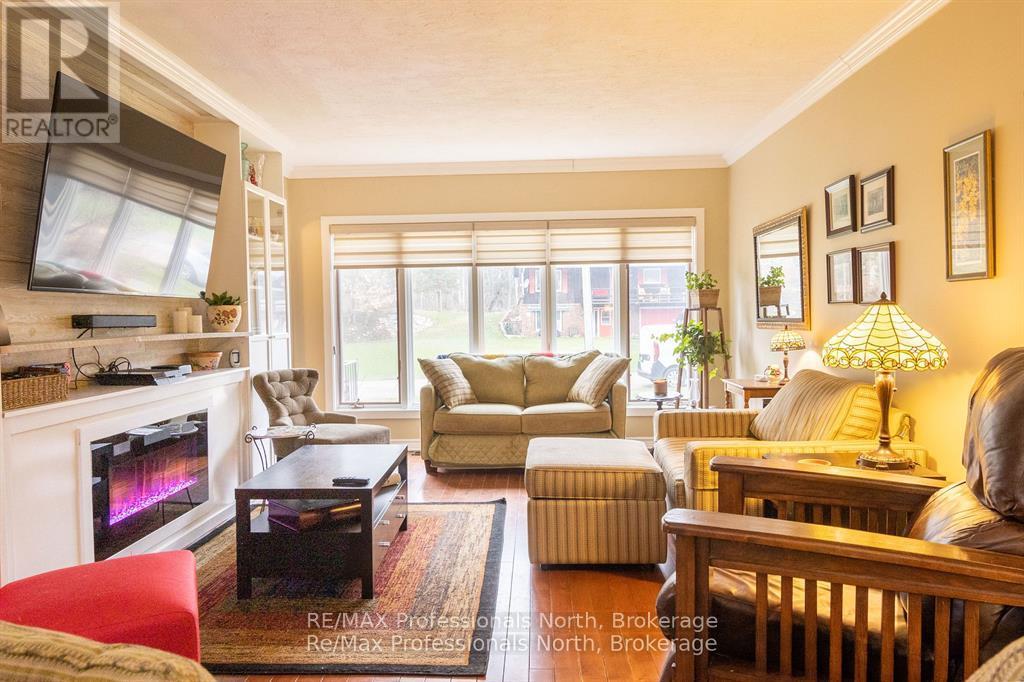 80 Invergordon Avenue, Minden Hills, Ontario  K0M 2K0 - Photo 29 - X12221096