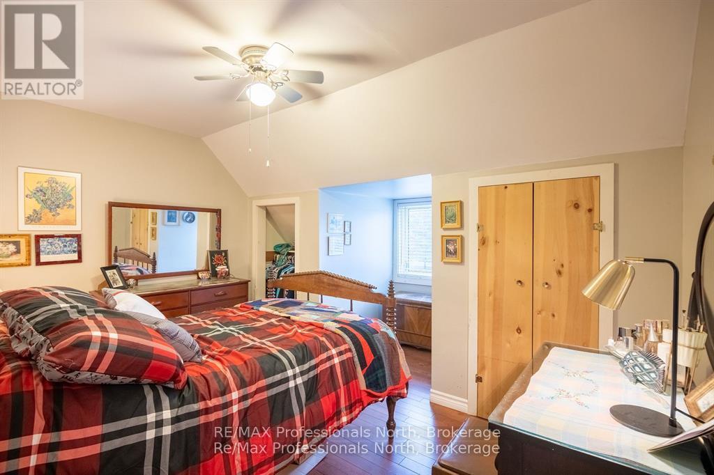 80 Invergordon Avenue, Minden Hills, Ontario  K0M 2K0 - Photo 34 - X12221096