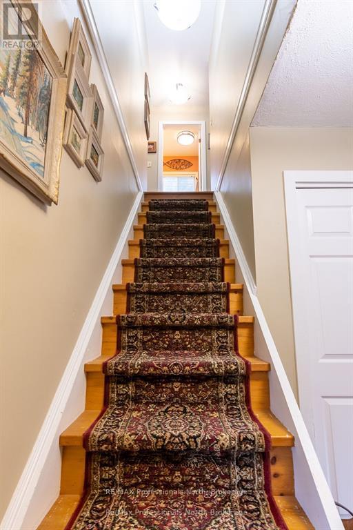 80 Invergordon Avenue, Minden Hills, Ontario  K0M 2K0 - Photo 38 - X12221096